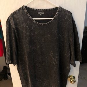 Men's Black acid wash long line tee